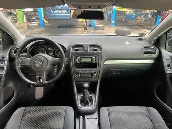 Volkswagen Golf VI - 8