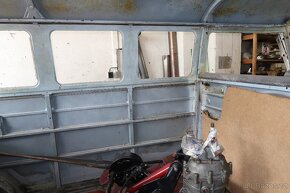 VW T1 - 8