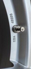 Alu kola 5x114,3 R16 215/70 zimní - 8