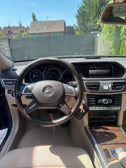 Mercedes-Benz Třídy E, 350d 4MATIC - 8