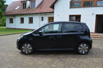 PRODÁM VW E-UP FACELIFT 2021 UNITED BAT 38KWH, DPH - 8