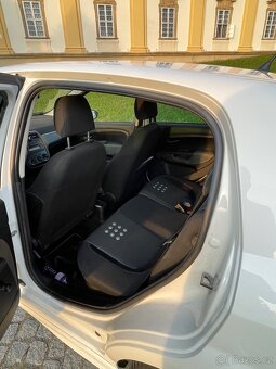 Fiat Punto 1.4 16v 70kw sport - 8