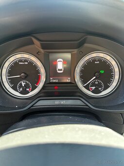 Škoda Octavia 3 Facelift - 8