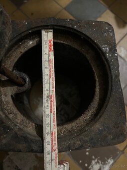 Litinový poklop/ uzávěr vody - 8