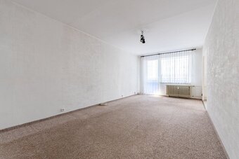 Prodej bytu 4+1 s lodžií a garáží, ul. Luční, Litvínov - Jan - 8