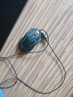 Lenovo Idea Pad Herní Notebook - 8