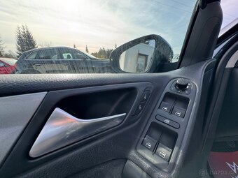 Volkswagen Golf VI 2.0 TDi 81 kw - 8