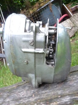 ČZ 175 motor - 8