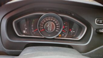 Volvo V40 D2 2016 - 8