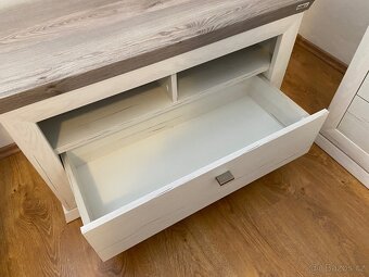 Nábytek Hom’In - 8
