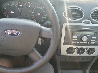 Ford Focus Kombi 1.6i benzín - 8
