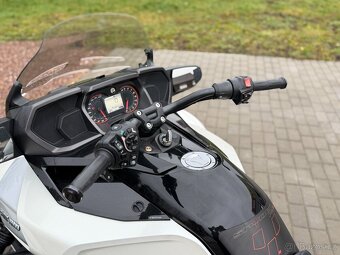 Can-am Spyder F3 T SE6 MY2016 - 8