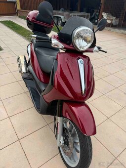 Piaggio Beverly 500 - 8