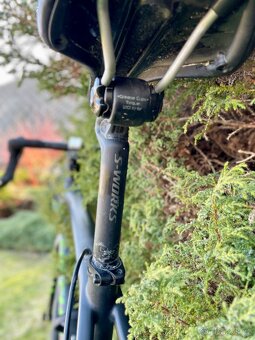 Karbonové silniční kolo Specialized Roubaix - 8