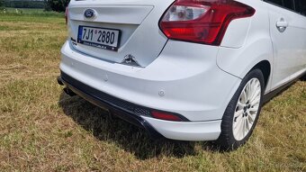 Ford Focus Mk3 1.6 TDCi (2012) – bílý hatchback, výborný sta - 8
