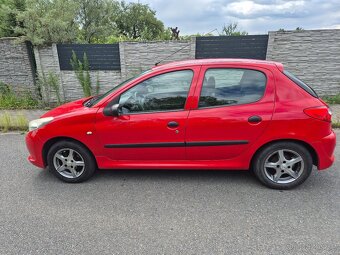 Peugeot 206+...spolehlivé auto za rozumnou cenu - 8