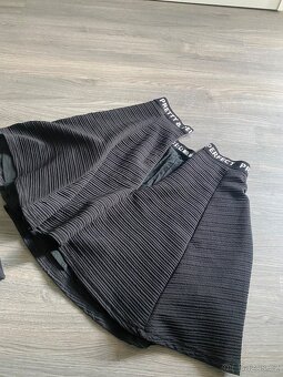 set dívčího oblečení - 8