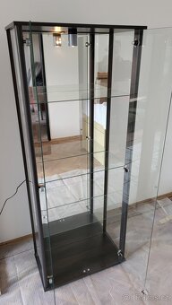 Skleněné vitríny – 3 ks – elegantní provedení, podsvícené - 8