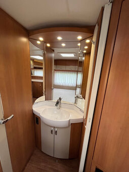 Hobby 560 CFe 2011 MOVER, PŘEDSTAN, DRŽÁK KOL, SUPER STAV - 8