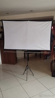 Projektor Vankio+plátno se stojanem - 8