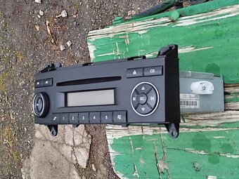 PRODÁM ORIGINAL AUTORADIO MB SPRINTER - 8