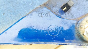 Škoda Ocavia 2 Facelift – Blatníky modré 4590 - 8