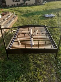 Kovová postel, dvoulůžková 140x200 - 8