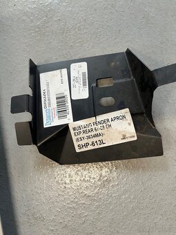 Směs věci 1967/68 Ford Mustang - 8