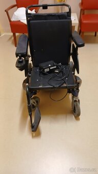 Prodám elektrický invalidní vozík - 8