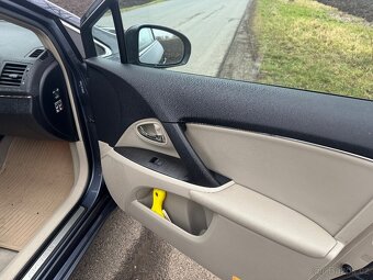 Toyota Avensis 2,2 diesel Automat převodovka - 8