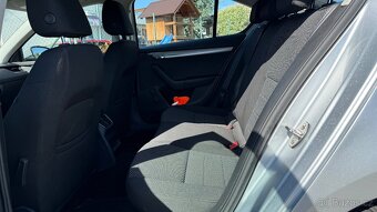 ŠKODA OCTAVIA 1.6TDI 77KW 204 TIS KM TAŽNÉ LIFTBACK - 8