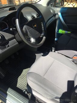 Chevrolet Aveo 1.4 sedan, benzín – 1. majitel, jen 85 000 km - 8