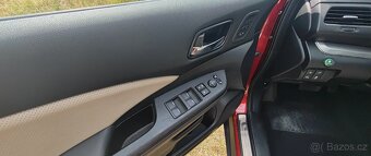 Honda CR-V 1,6i DTEC 118 kw 4x4 - 8
