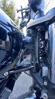 Motocykl Triumph - 8