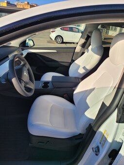 Tesla Model Y Dual Motor 2022 - 8