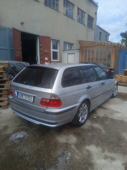 BMW E46 320d manuál - 8