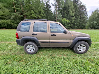 Jeep Cherokee KJ - 8