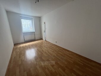 Pronájem bytu 3+kk (71 m²) v Trhových Svinech - 8