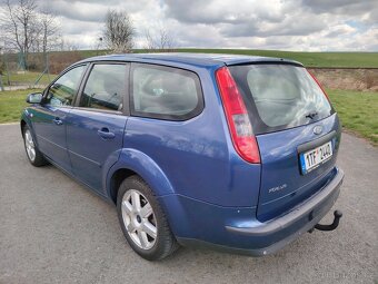 Prodám Ford Focus 1.6i 16V 74Kw r.v.2006 bez koroze - 8