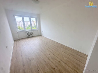 Pronájem bytu 3+kk, 94m2 Kubánské nám. Praha - 8