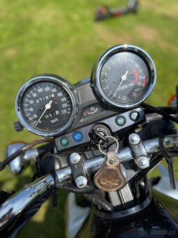 Kawasaki ER5 - 8