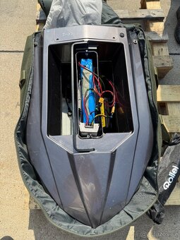 Zavazacia lodka Mivardi Carp Scout XL - 8
