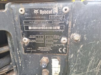 Bobcat E08 - 8