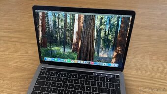 Apple MacBook Pro 13,3" 2020, i7, 32GB RAM, 1TB SSD - 8