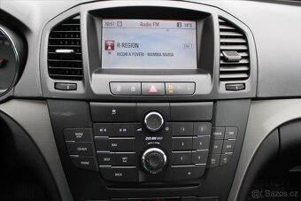 Opel Insignia 2.0 CDTI 118kW AUTOMAT (2010) - 8