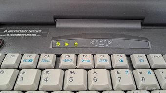 Historický notebook Compaq Armada 1120 - Pentium 100MHz - 8