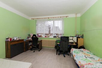 Prodej zděného bytu s plechovou garáží, v obci Mileč - 8