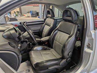 Volkswagen New Beetle 2.3 V5 125kW SPORT EDITION, ŠÍBR, KŮŽE - 8
