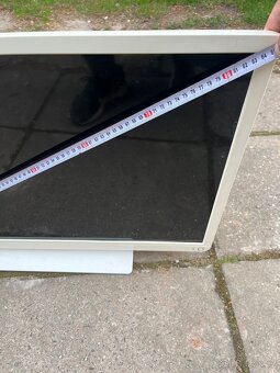 LCD TV - 8