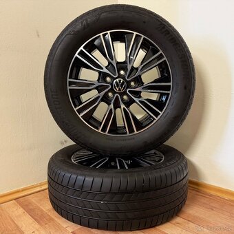 VW MULTIVAN T7 5x120 R17 ET60+LETNÍ 235/55R17 7/6mm - 8